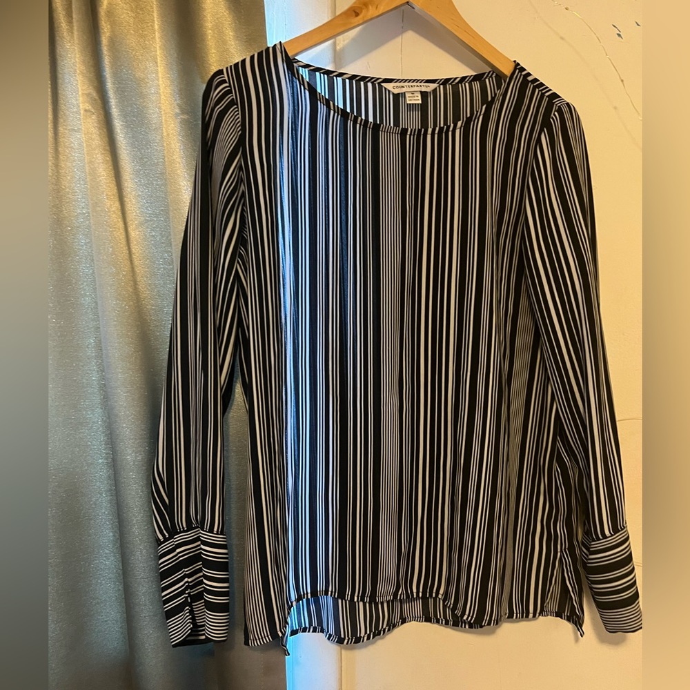 Dress shirt size M